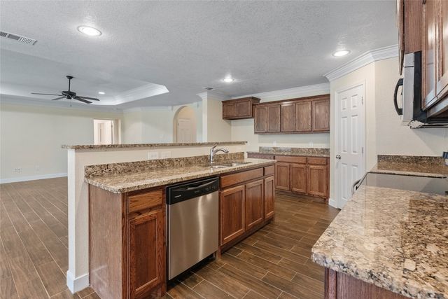 750 S Valentine Drive, Sherman, TX 75090