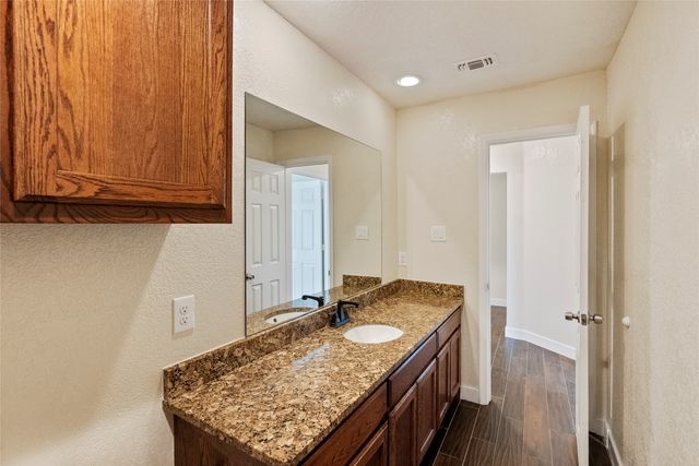 750 S Valentine Drive, Sherman, TX 75090