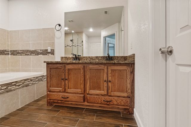 750 S Valentine Drive, Sherman, TX 75090