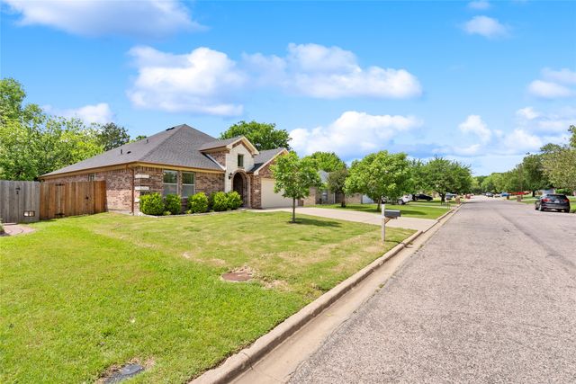 750 S Valentine Drive, Sherman, TX 75090