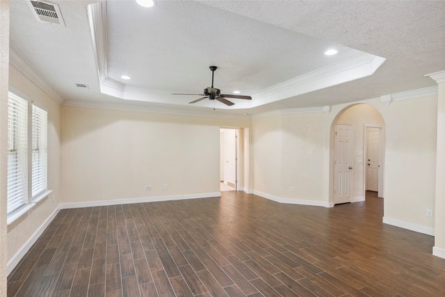 750 S Valentine Drive, Sherman, TX 75090