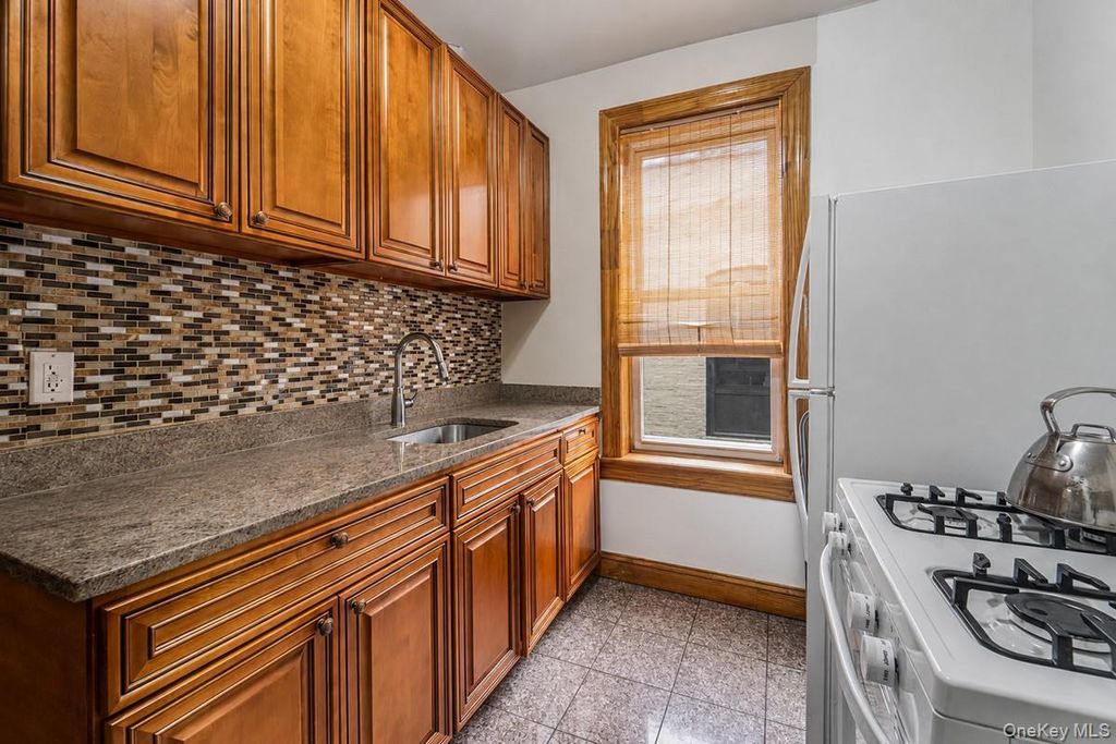 32-10 82nd Street, East Elmhurst, NY 11370 — photo 5