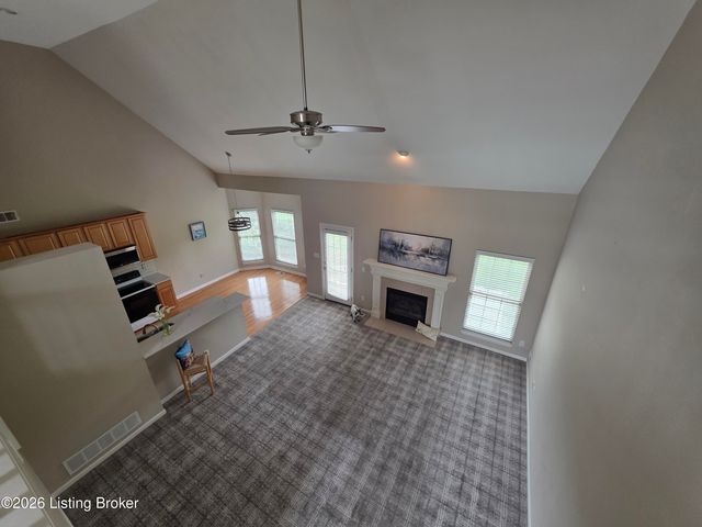 15214 Abington Ridge Pl, Louisville, KY 40245