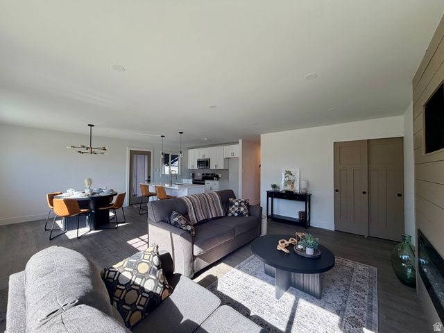 1028 N NOCTURNE DR, Salt Lake City, UT 84116