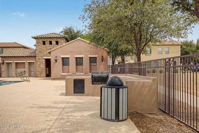 3589 S FIRESIDE Trail, Gilbert, AZ 85297