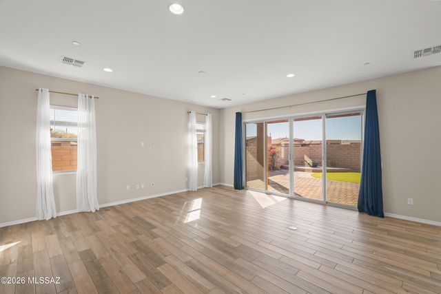 6891 W Foothills Acacia Place, Marana, AZ 85658