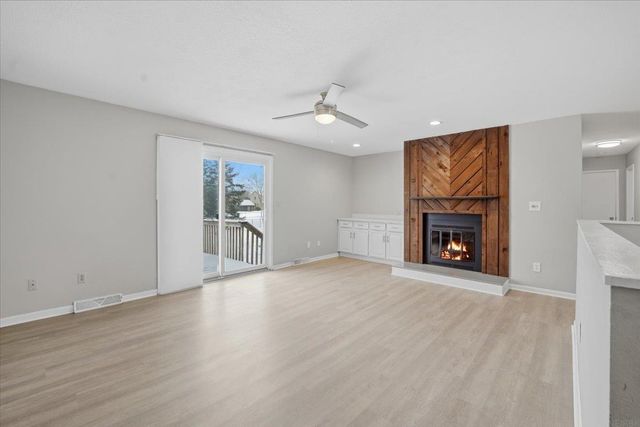 2718 Ryan Dr Drive, Cedar Falls, IA 50613