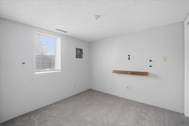 2718 Ryan Dr Drive, Cedar Falls, IA 50613