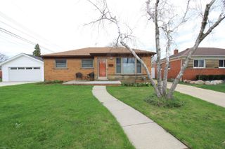 31116 Angeline Court, Saint Clair Shores, MI 48082