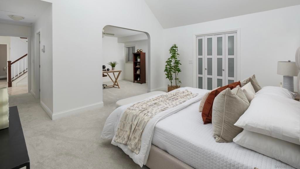 Image 22 of property listing at 675 Silvergate Ave, San Diego, CA 92106