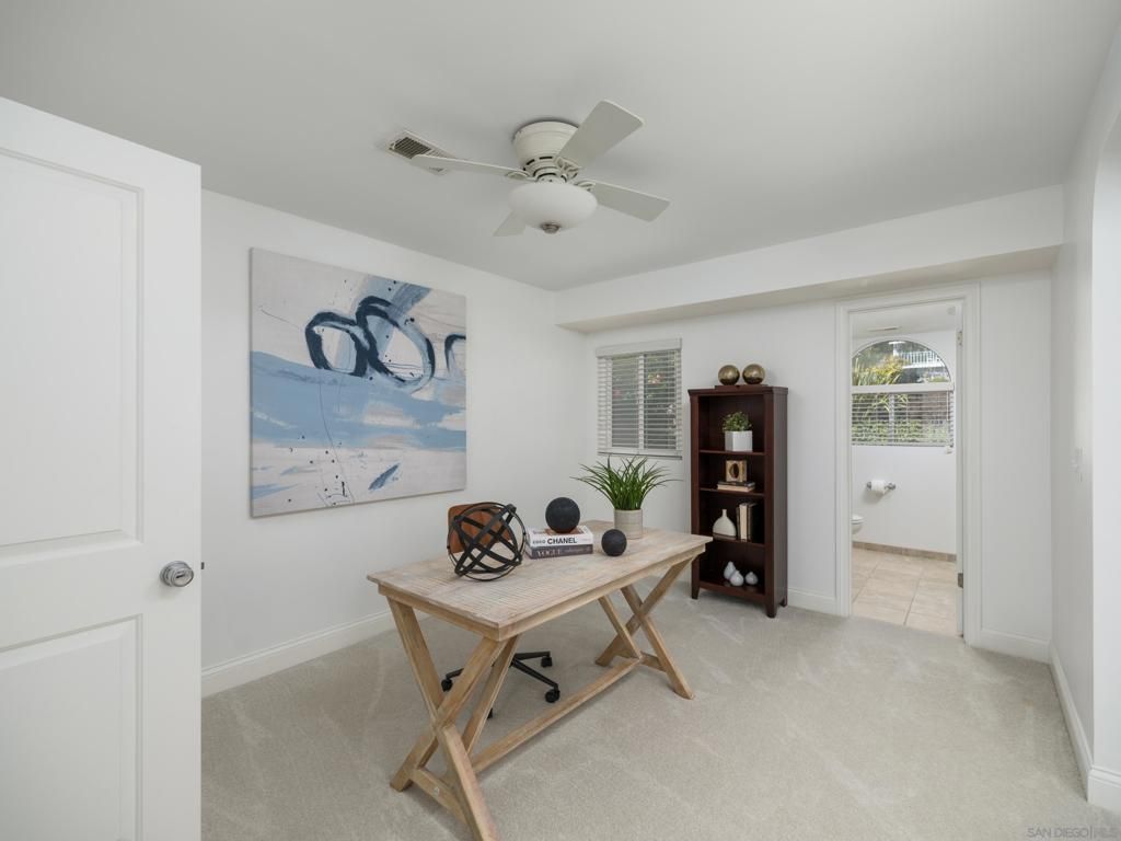 Image 23 of property listing at 675 Silvergate Ave, San Diego, CA 92106