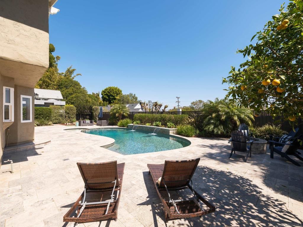Image 28 of property listing at 675 Silvergate Ave, San Diego, CA 92106