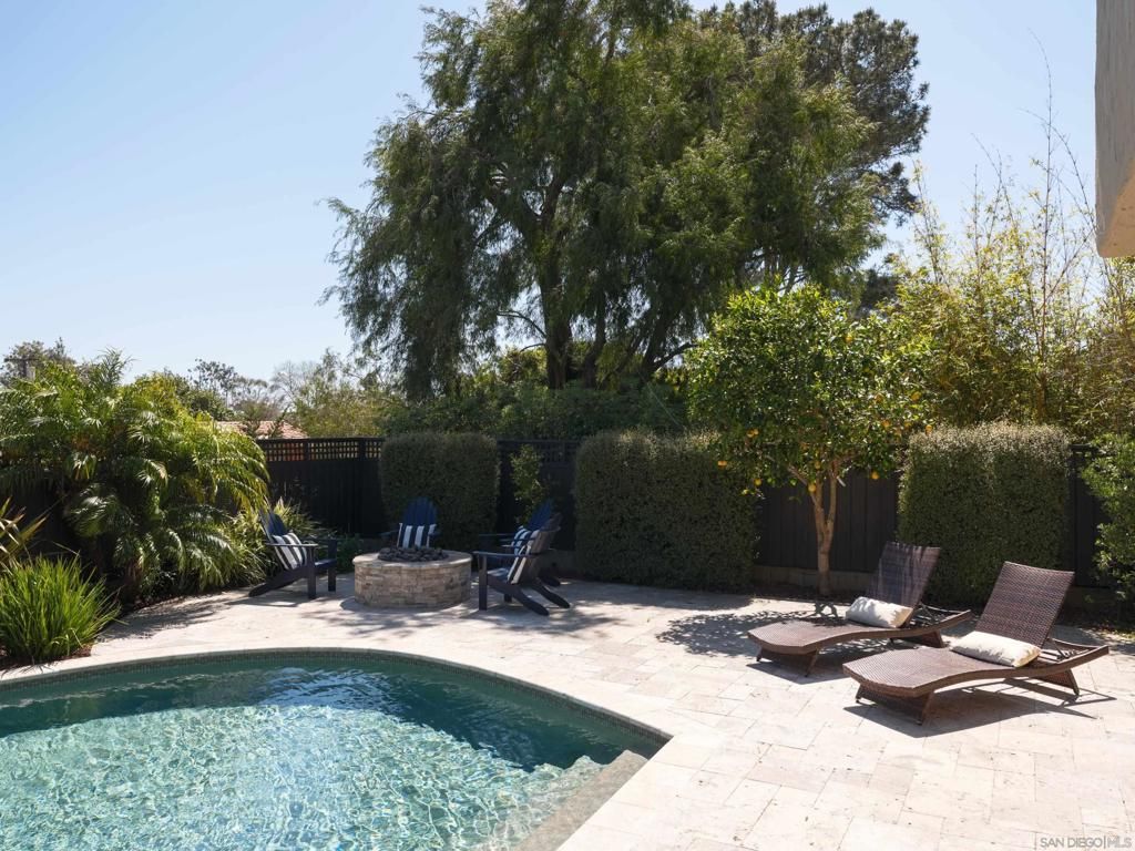 Image 29 of property listing at 675 Silvergate Ave, San Diego, CA 92106