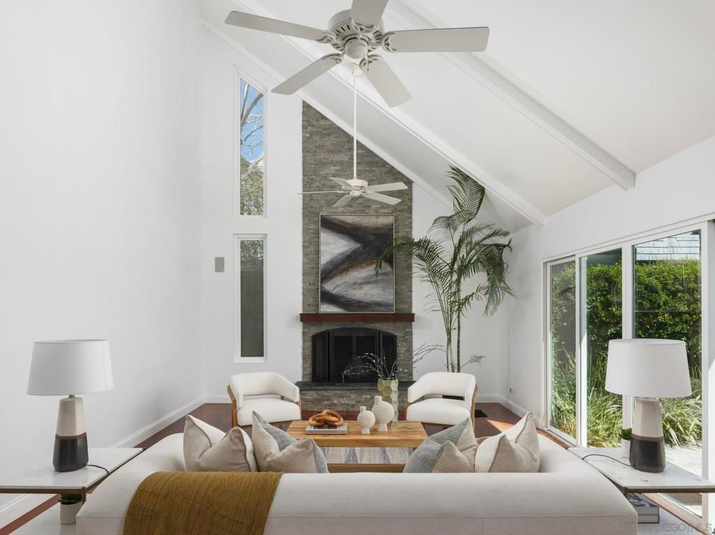 Image 6 of property listing at 675 Silvergate Ave, San Diego, CA 92106