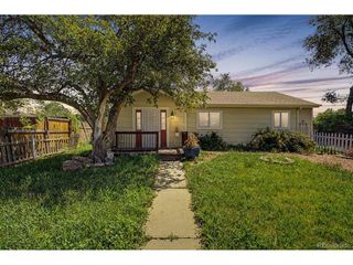 1042 Yuba St, Aurora, CO 80011