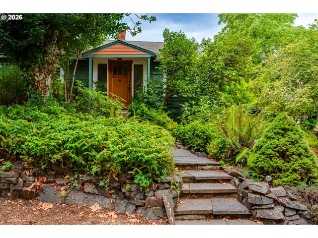 3374 LOMA LINDA Dr, Eugene, OR 97405
