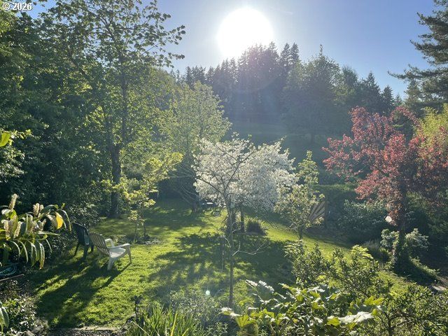 3374 LOMA LINDA Dr, Eugene, OR 97405