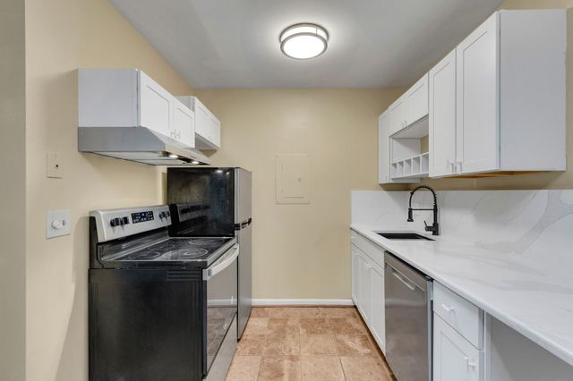 2601 Hillsboro Pike Apt E6, Nashville, TN 37212