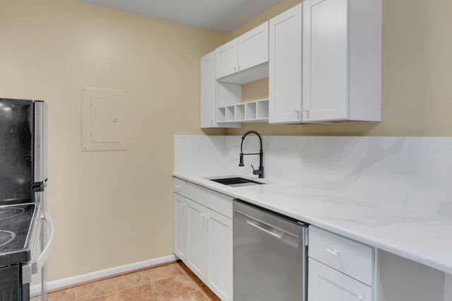 2601 Hillsboro Pike Apt E6, Nashville, TN 37212