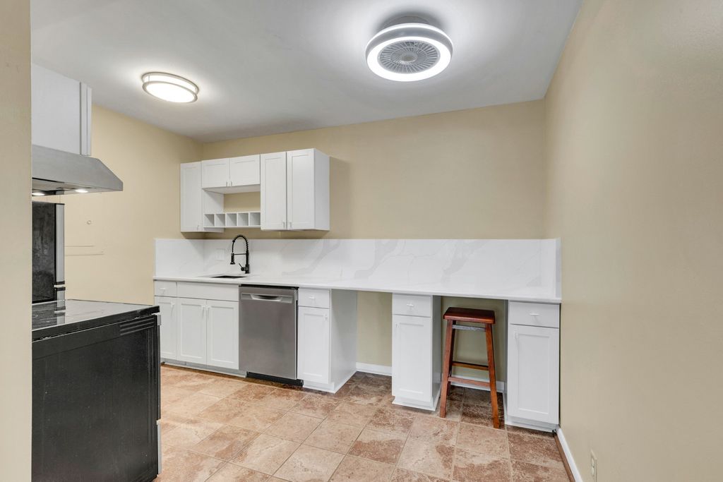 2601 Hillsboro Pike Apt E6, Nashville, TN 37212