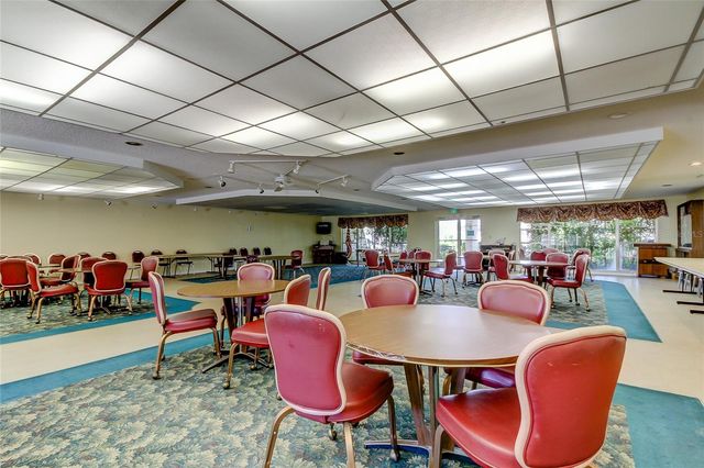 8198 TERRACE GARDEN DRIVE N 209, St Petersburg, FL 33709