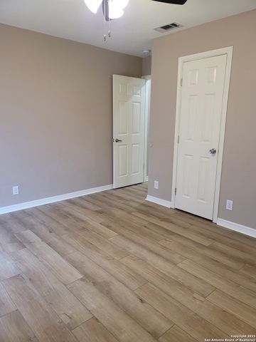 7203 Cool Creek, San Antonio, TX 78238