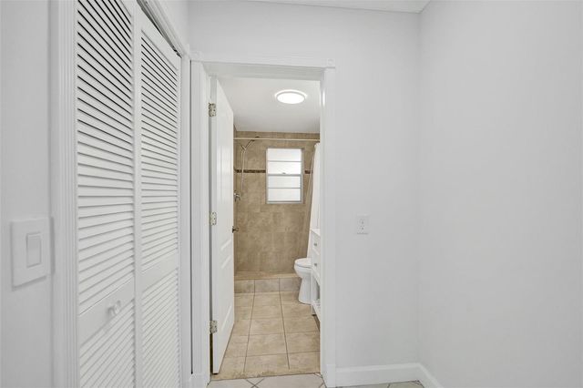 2201 SE 9th Street 106, Pompano Beach, FL 33062