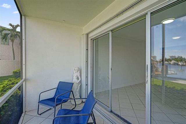 2201 SE 9th Street 106, Pompano Beach, FL 33062