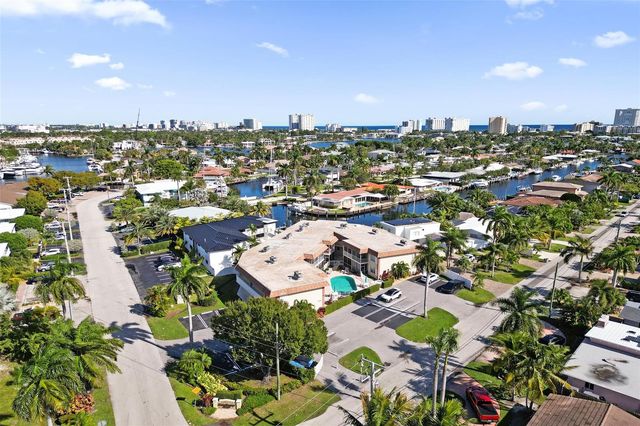 2201 SE 9th Street 106, Pompano Beach, FL 33062