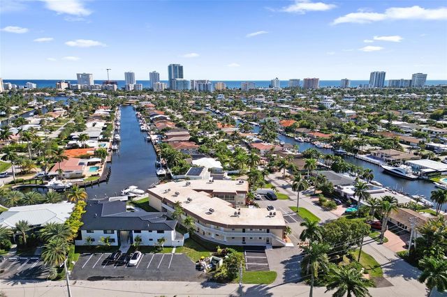 2201 SE 9th Street 106, Pompano Beach, FL 33062