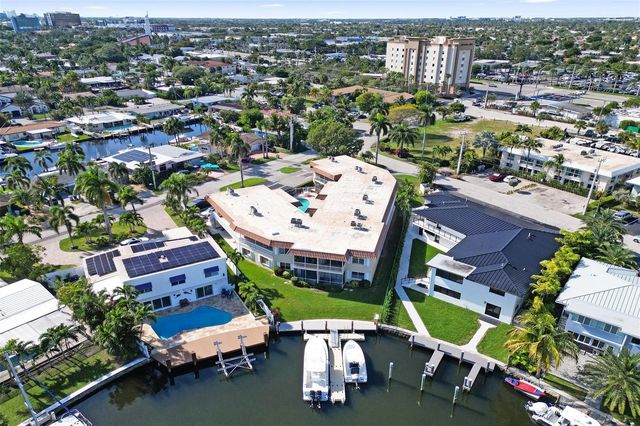 2201 SE 9th Street 106, Pompano Beach, FL 33062