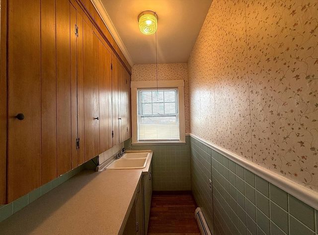 173 Princeton Blvd 1, Lowell, MA 01851