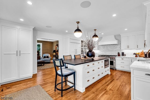 176 Rolling Hill Road, Montgomery Twp., NJ 08558