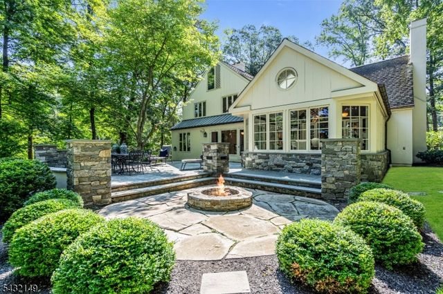 176 Rolling Hill Road, Montgomery Twp., NJ 08558