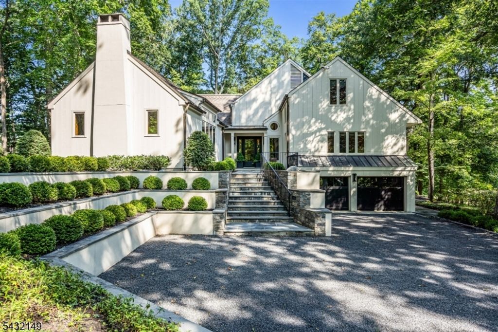 176 Rolling Hill Road, Montgomery Twp., NJ 08558