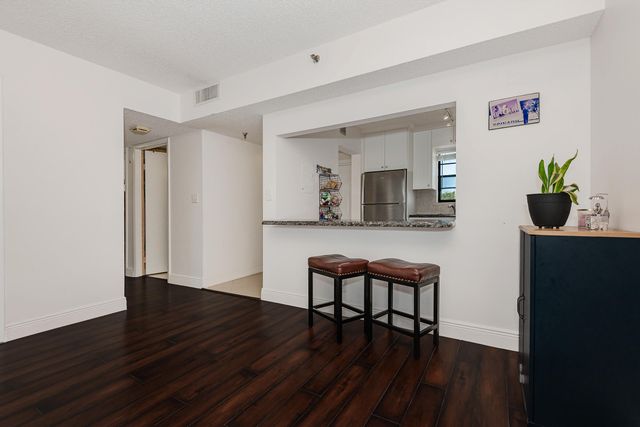 9235 SW 8th Street 502, Boca Raton, FL 33428