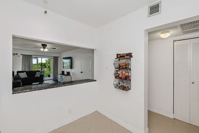 9235 SW 8th Street 502, Boca Raton, FL 33428