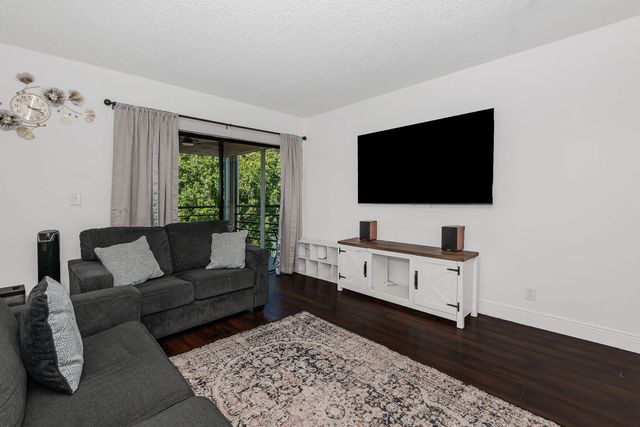 9235 SW 8th Street 502, Boca Raton, FL 33428