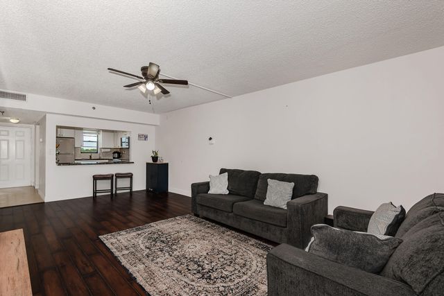 9235 SW 8th Street 502, Boca Raton, FL 33428