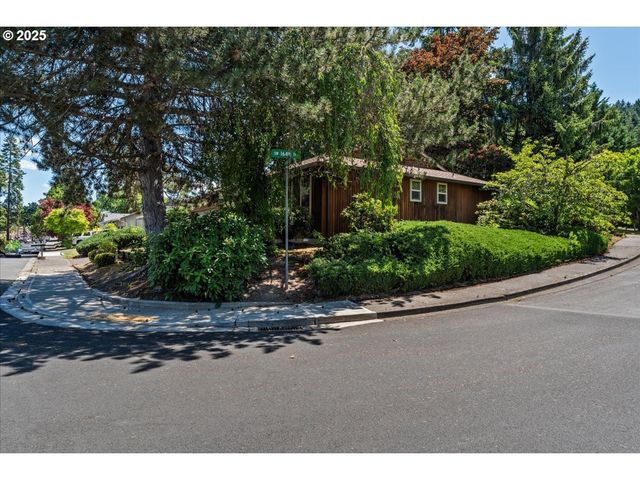 16388 Sw WRIGHT St, Beaverton, OR 97007