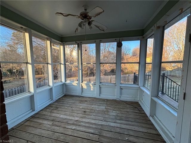 6002 Deer Hunter Lane, Lexington, NC 27295