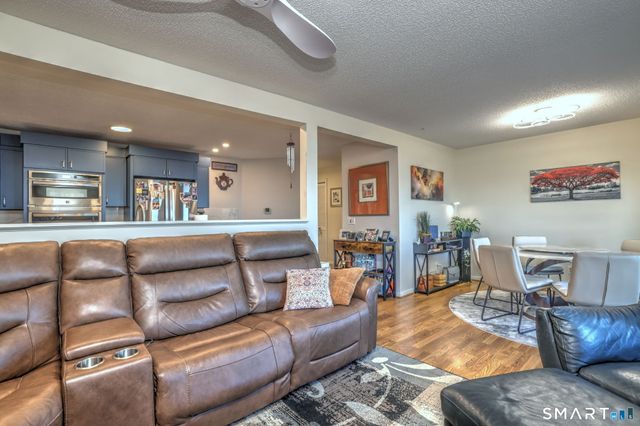 920 Ocean Avenue E1, West Haven, CT 06516