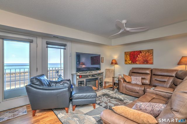 920 Ocean Avenue E1, West Haven, CT 06516