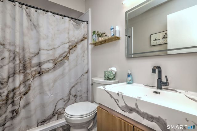 920 Ocean Avenue E1, West Haven, CT 06516