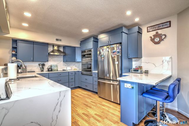 920 Ocean Avenue E1, West Haven, CT 06516