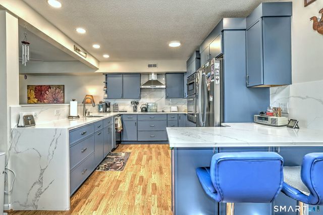 920 Ocean Avenue E1, West Haven, CT 06516