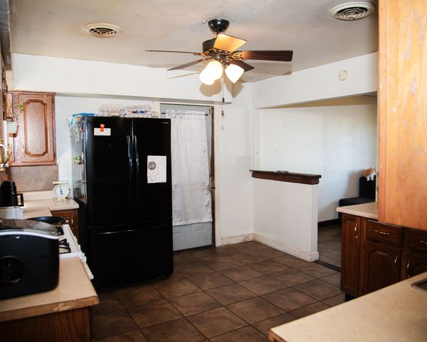 13610 137th Avenue, Taylor Ridge, IL 61284