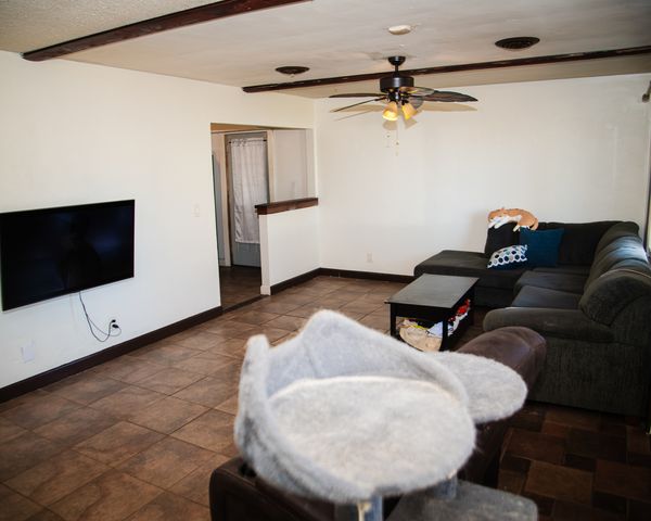 13610 137th Avenue, Taylor Ridge, IL 61284