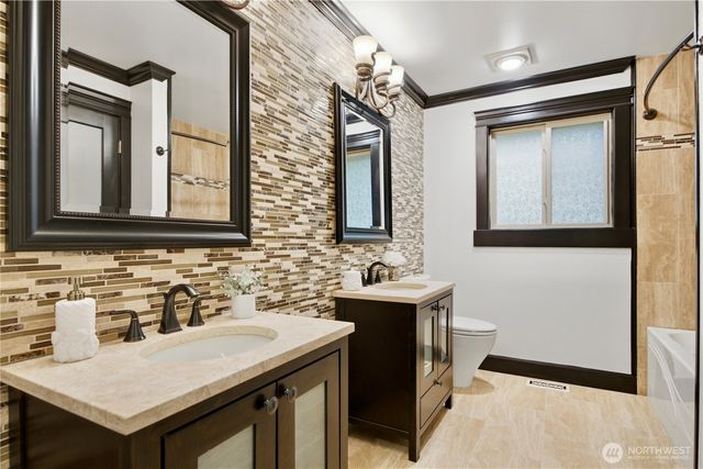 26419 NE 27th Dr, Redmond, WA 98053