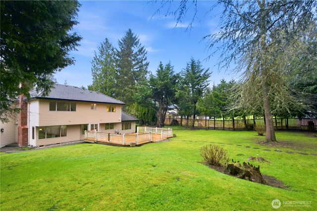 26419 NE 27th Dr, Redmond, WA 98053